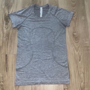 SWIFTLY TEE LULULEMON